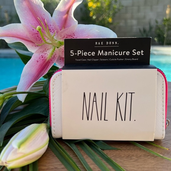 Rae Dunn NEW Manicure Set 5 Piece NAIL KIT White Pink Black - Picture 5 of 11